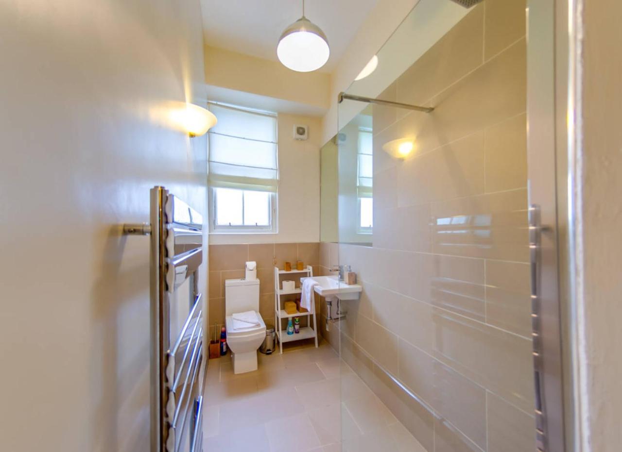 Joivy Spacious Apartment Next To The Meadows エディンバラ エクステリア 写真
